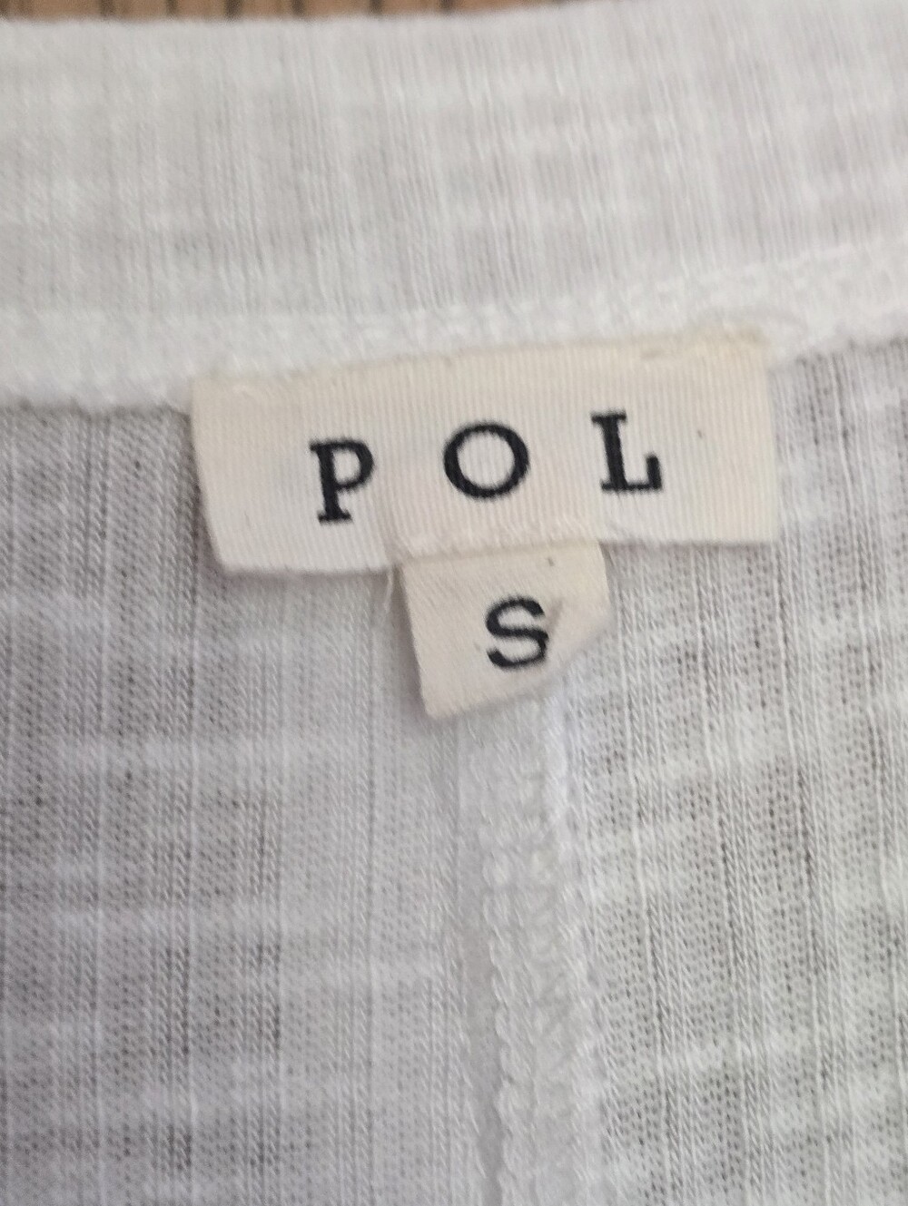 POL NWOT White Long Sleeve Top with Floral Peace Sign - Picture 4 of 5
